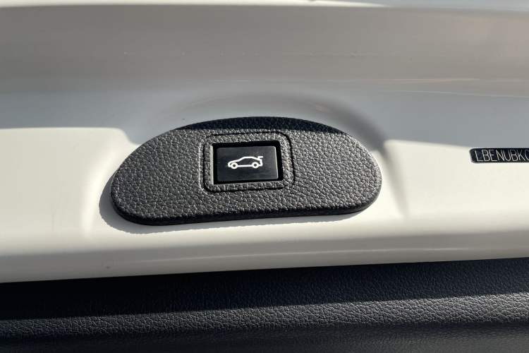 Used Hyundai ix35 2021 2.0L Automatic 2WD GLS Leading Edition Interior 2