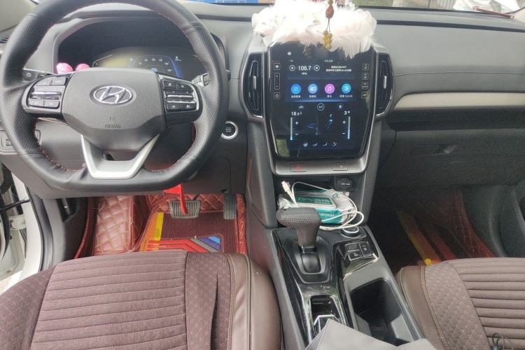 Used Hyundai ix35 2021 240TGDi DCT Two-Wheel-Drive GLS Leading Edition Interior 2