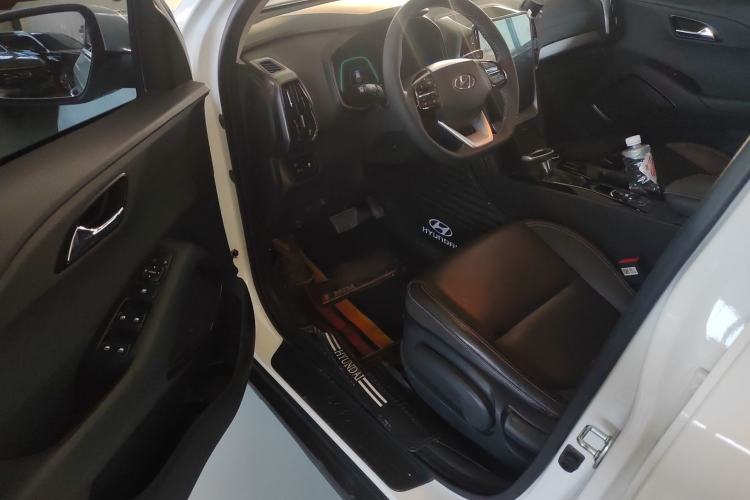 Used Hyundai ix35 2021 2.0L Automatic 2WD GLS Leading Edition Interior 3