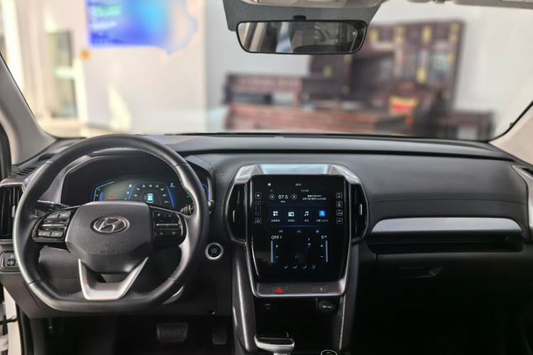 Used Hyundai ix35 2021 2.0L Automatic 2WD GLS Leading Edition Interior 3