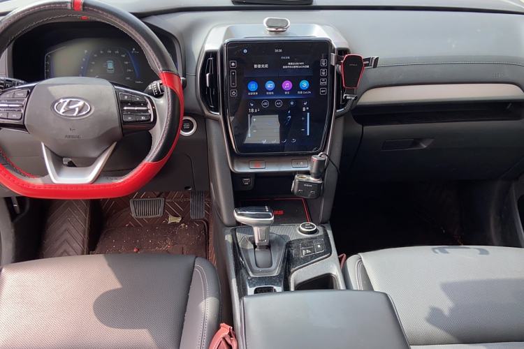 Used Hyundai ix35 2021 2.0L Automatic 2WD GLS Leading Edition Interior 3