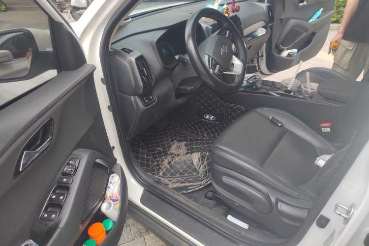 Used Hyundai ix35 2021 2.0L Automatic 2WD GLS Leading Edition Interior 3