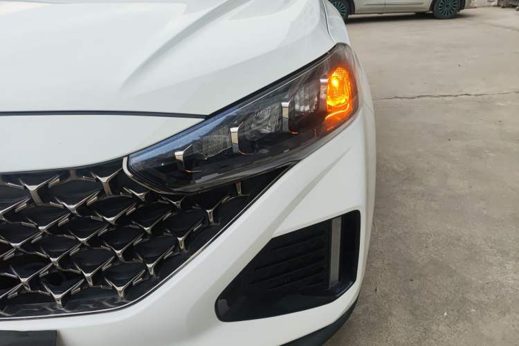 Used Hyundai ix35 2021 2.0L Automatic 2WD GLS Leading Edition Left Front Headlight