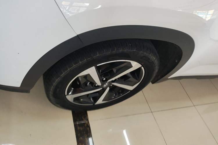 Used Hyundai ix35 2021 2.0L Automatic 2WD GLS Leading Edition Left Front Wheel Hub