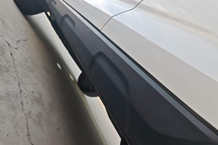 Used Hyundai ix35 2021 2.0L Automatic 2WD GLS Leading Edition Left Side Sill