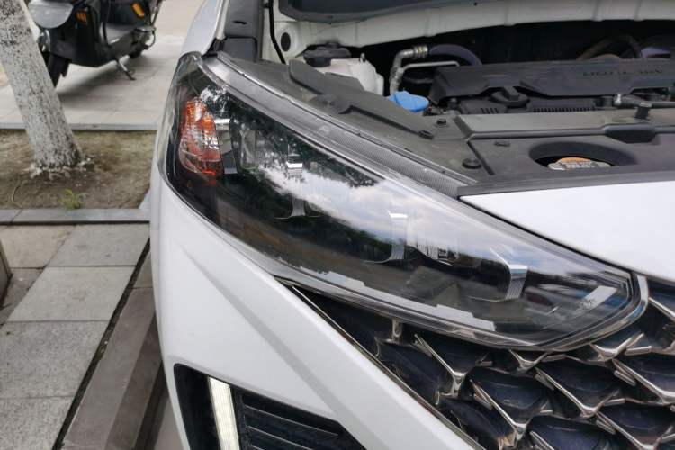 Used Hyundai ix35 2021 2.0L Automatic 2WD GLS Leading Edition Right Front Headlight