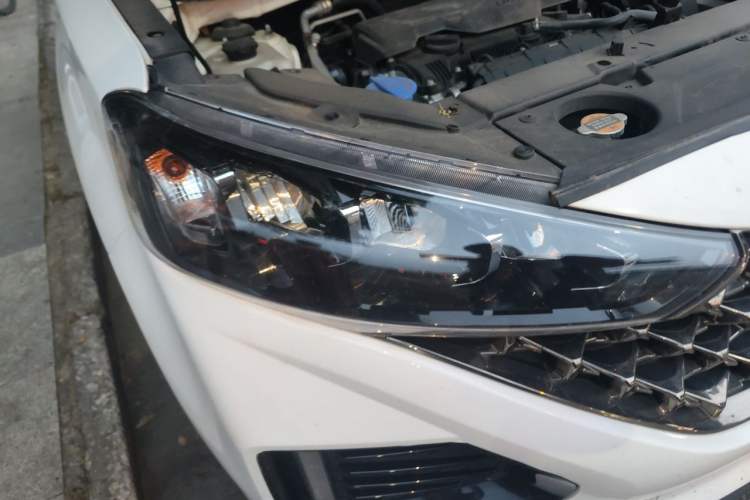 Used Hyundai ix35 2021 2.0L Automatic 2WD GLS Leading Edition Right Front Headlight