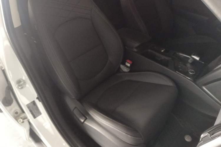 Used Hyundai ix35 2021 2.0L Automatic 2WD GLS Leading Edition Right Front Seat
