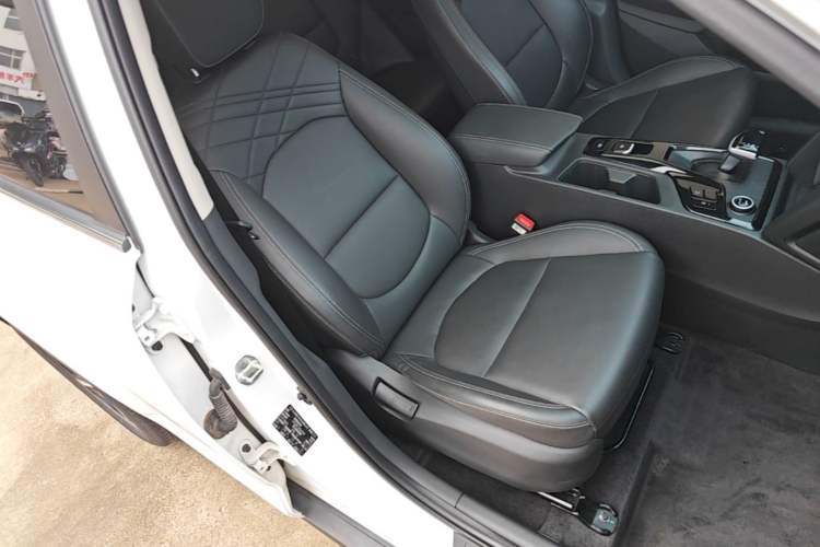 Used Hyundai ix35 2021 2.0L Automatic 2WD GLS Leading Edition Right Front Seat