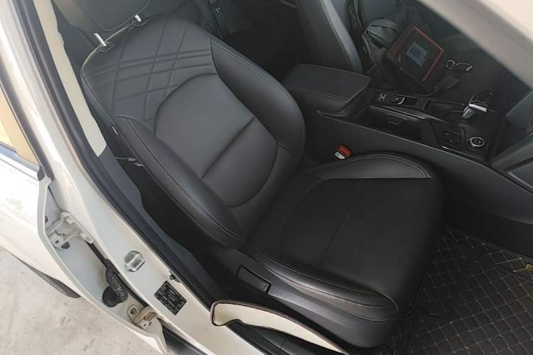 Used Hyundai ix35 2021 2.0L Automatic 2WD GLS Leading Edition Right Front Seat
