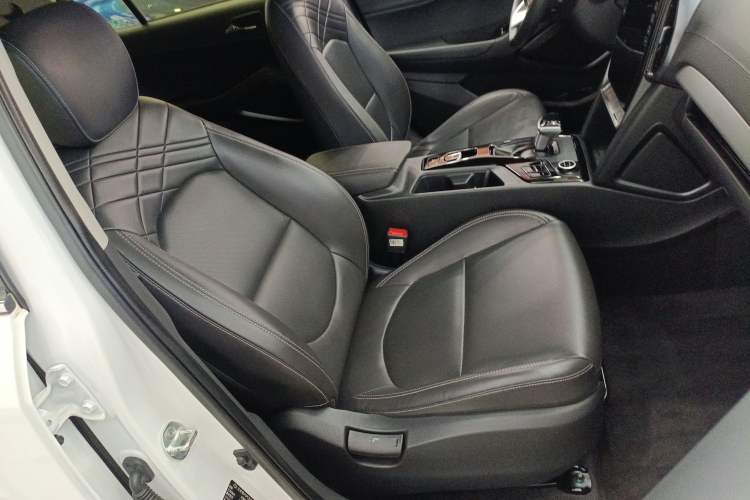 Used Hyundai ix35 2021 2.0L Automatic 2WD GLS Leading Edition Right Front Seat