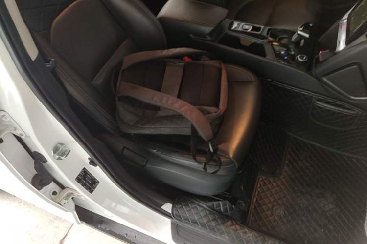 Used Hyundai ix35 2021 2.0L Automatic 2WD GLS Leading Edition Right Front Seat