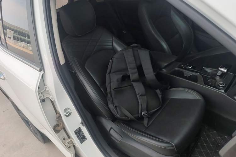 Used Hyundai ix35 2021 2.0L Automatic 2WD GLS Leading Edition Right Front Seat