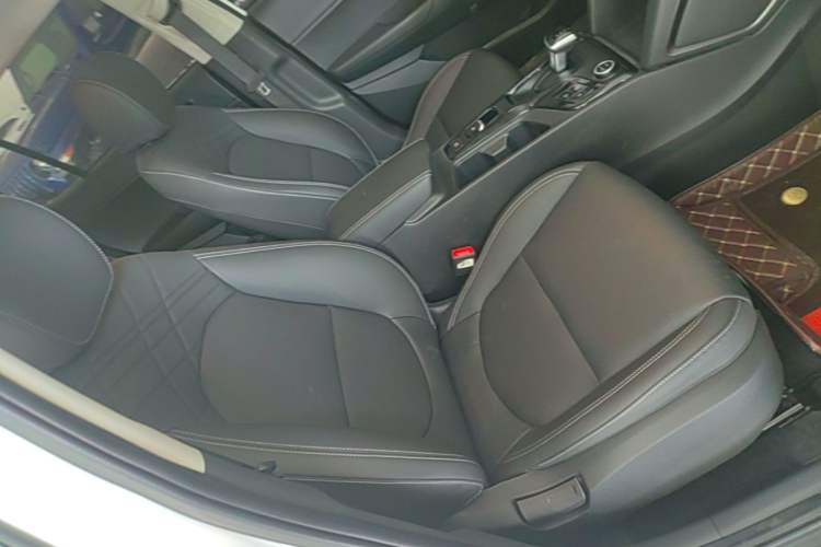 Used Hyundai ix35 2021 2.0L Automatic 2WD GLS Leading Edition Right Front Seat