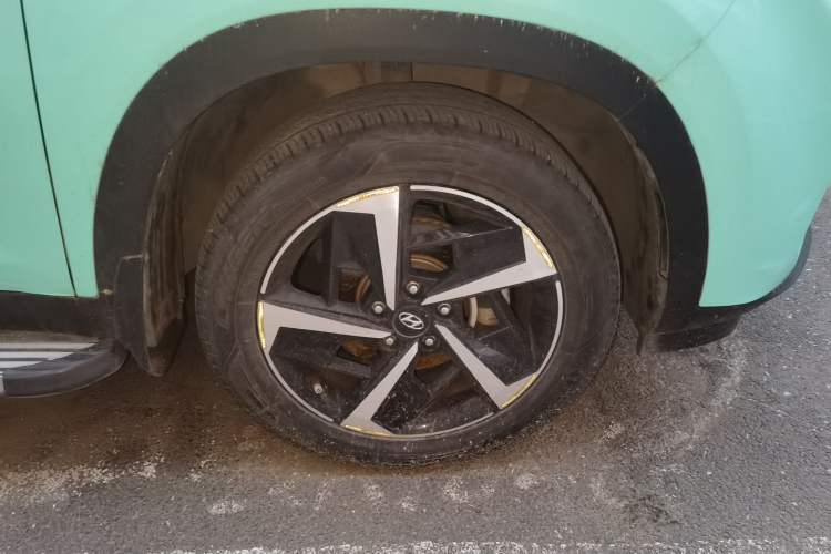 Used Hyundai ix35 2021 2.0L Automatic 2WD GLS Leading Edition Right Front Wheel Hub