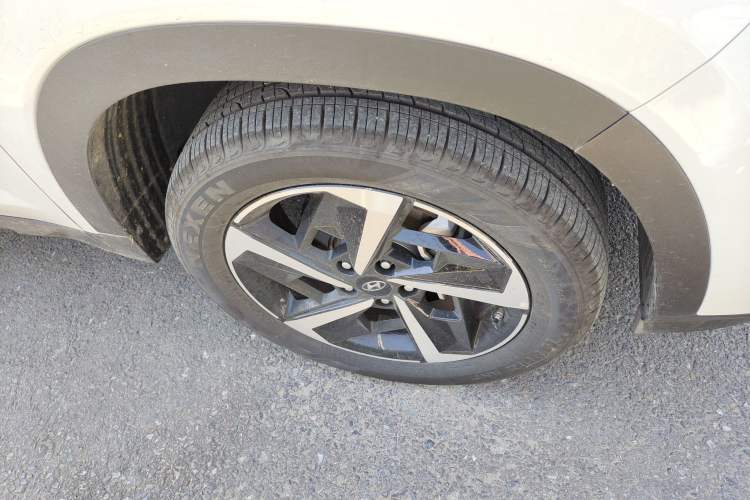 Used Hyundai ix35 2021 2.0L Automatic 2WD GLS Leading Edition Right Front Wheel Hub