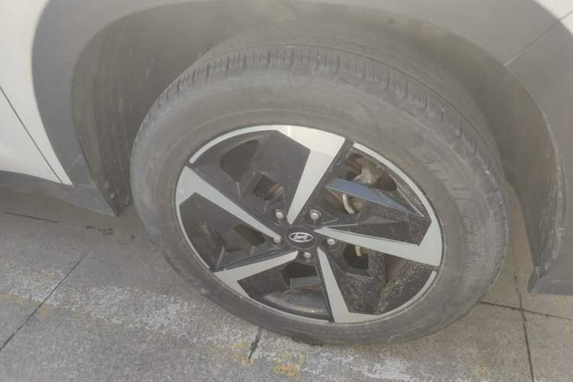 Used Hyundai ix35 2021 2.0L Automatic 2WD GLS Leading Edition Right Front Wheel Hub