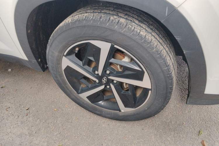 Used Hyundai ix35 2021 2.0L Automatic 2WD GLS Leading Edition Right Front Wheel Hub