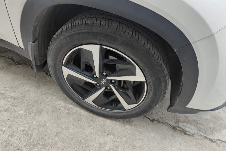Used Hyundai ix35 2021 2.0L Automatic 2WD GLS Leading Edition Right Front Wheel Hub