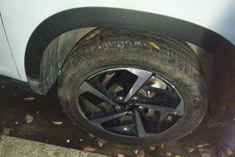 Used Hyundai ix35 2021 2.0L Automatic 2WD GLS Leading Edition Right Front Wheel Hub