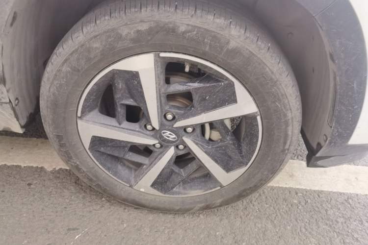 Used Hyundai ix35 2021 2.0L Automatic 2WD GLS Leading Edition Right Front Wheel Hub