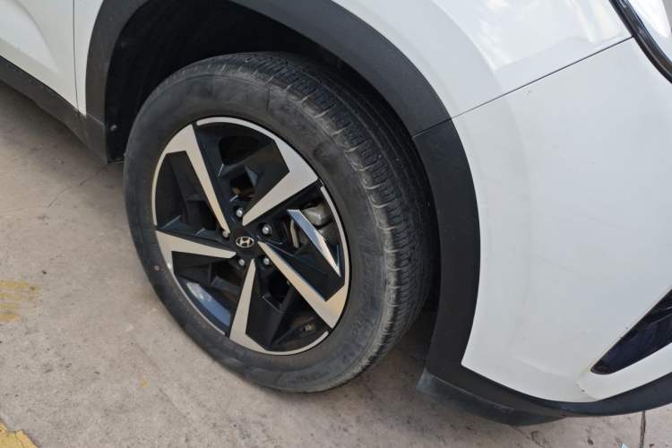 Used Hyundai ix35 2021 2.0L Automatic 2WD GLS Leading Edition Right Front Wheel Hub