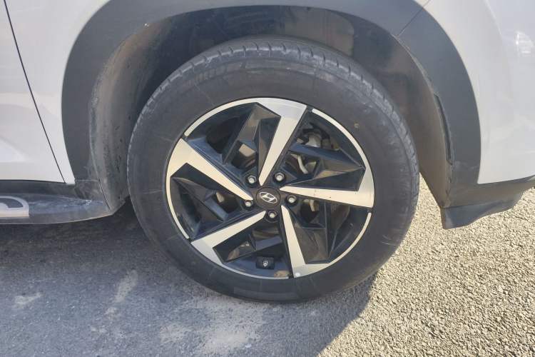 Used Hyundai ix35 2021 2.0L Automatic 2WD GLS Leading Edition Right Front Wheel Hub