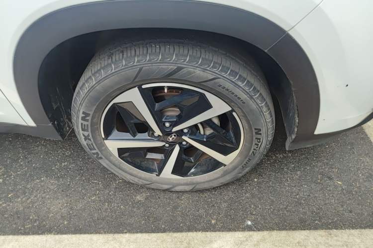 Used Hyundai ix35 2021 2.0L Automatic 2WD GLS Leading Edition Right Front Wheel Hub