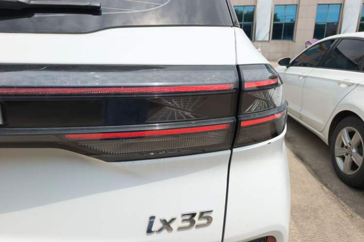 Used Hyundai ix35 2021 2.0L Automatic 2WD GLS Leading Edition Right Rear Taillight