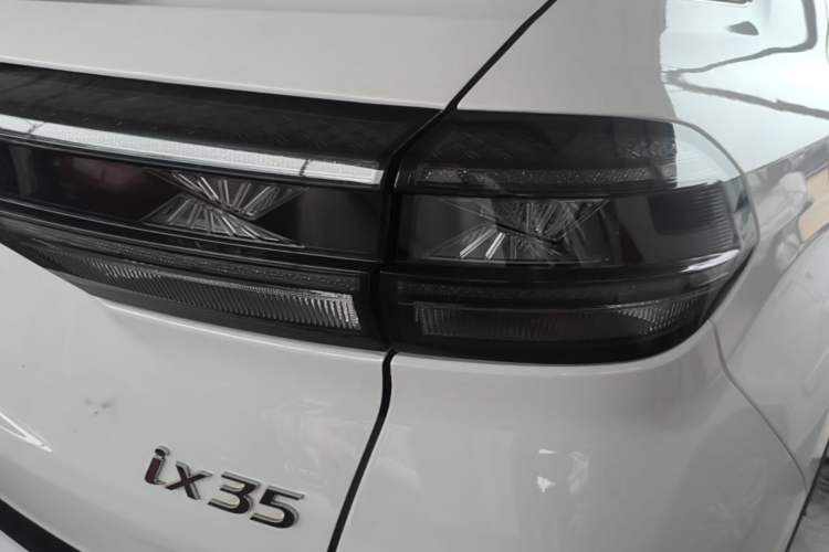Used Hyundai ix35 2021 2.0L Automatic 2WD GLS Leading Edition Right Rear Taillight