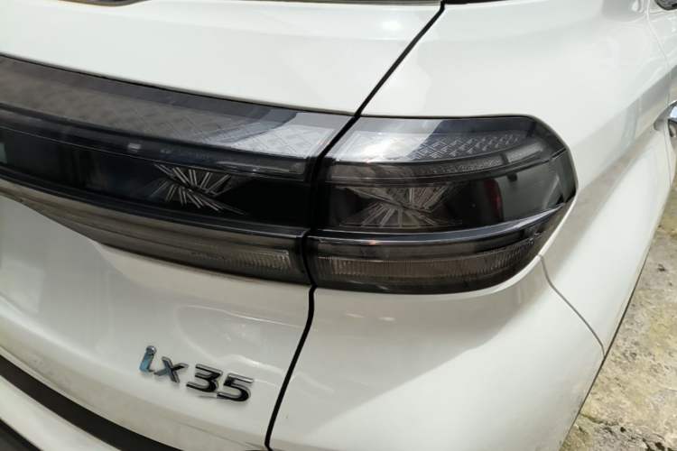 Used Hyundai ix35 2021 2.0L Automatic 2WD GLS Leading Edition Right Rear Taillight