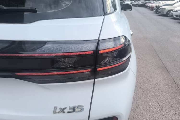 Used Hyundai ix35 2021 2.0L Automatic 2WD GLS Leading Edition Right Rear Taillight