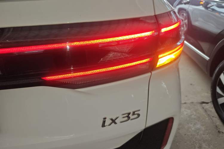Used Hyundai ix35 2021 2.0L Automatic 2WD GLS Leading Edition Right Rear Taillight