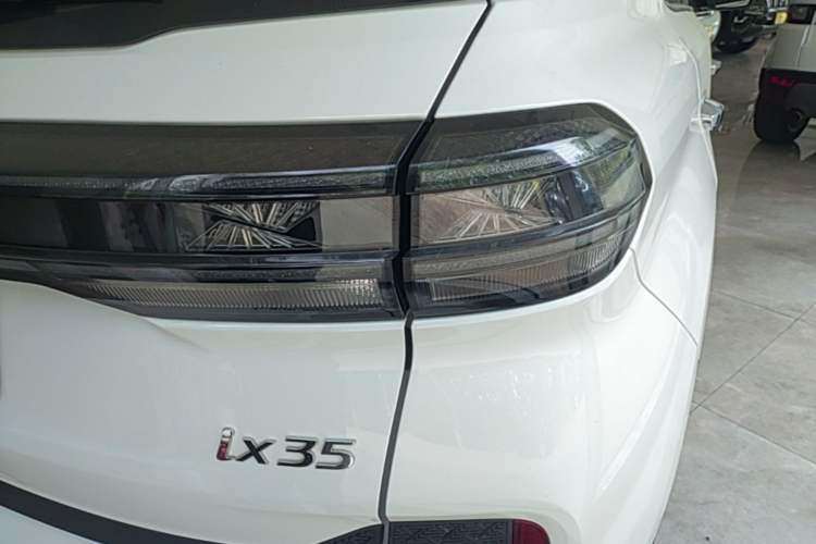 Used Hyundai ix35 2021 2.0L Automatic 2WD GLS Leading Edition Right Rear Taillight