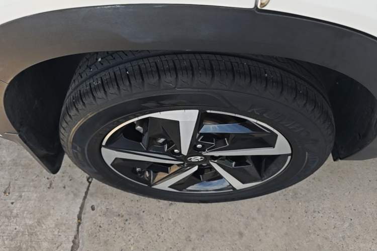 Used Hyundai ix35 2021 2.0L Automatic 2WD GLS Leading Edition Right Rear Wheel Hub