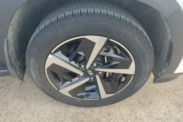 Used Hyundai ix35 2021 2.0L Automatic 2WD GLS Leading Edition Right Rear Wheel Hub