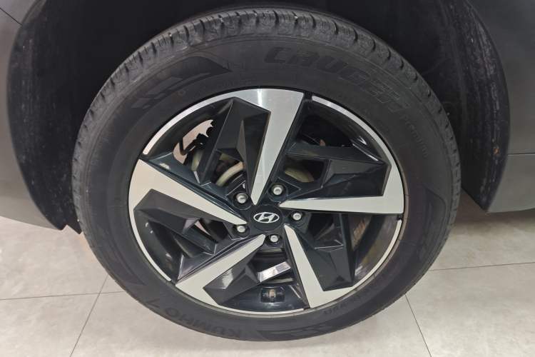 Used Hyundai ix35 2021 2.0L Automatic 2WD GLS Leading Edition Right Rear Wheel Hub