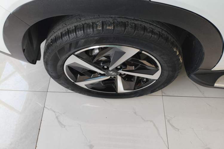Used Hyundai ix35 2021 2.0L Automatic 2WD GLS Leading Edition Right Rear Wheel Hub