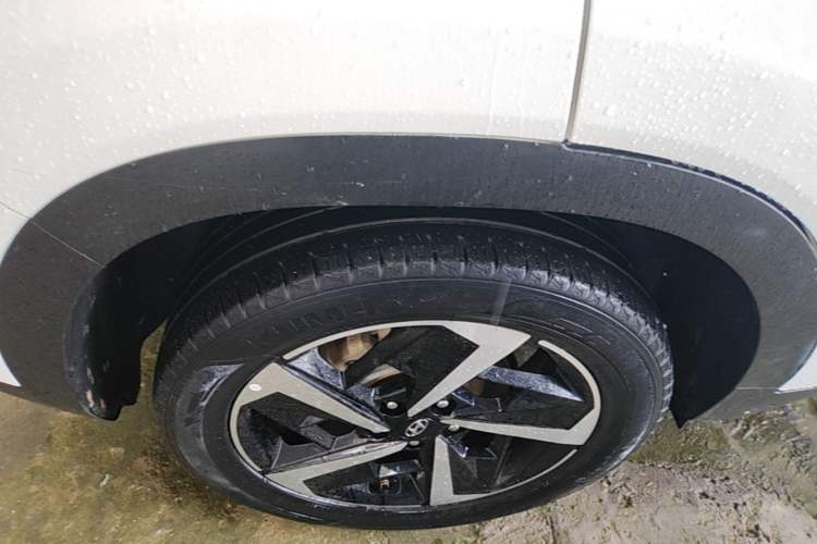 Used Hyundai ix35 2021 2.0L Automatic 2WD GLS Leading Edition Right Rear Wheel Hub