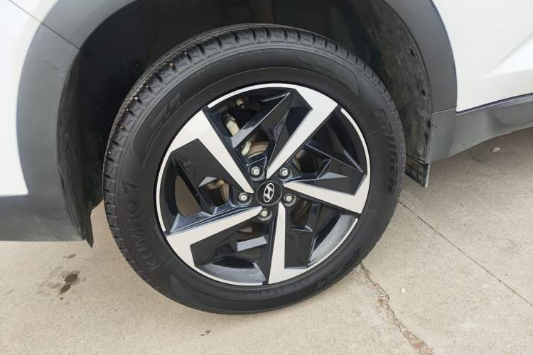 Used Hyundai ix35 2021 2.0L Automatic 2WD GLS Leading Edition Right Rear Wheel Hub