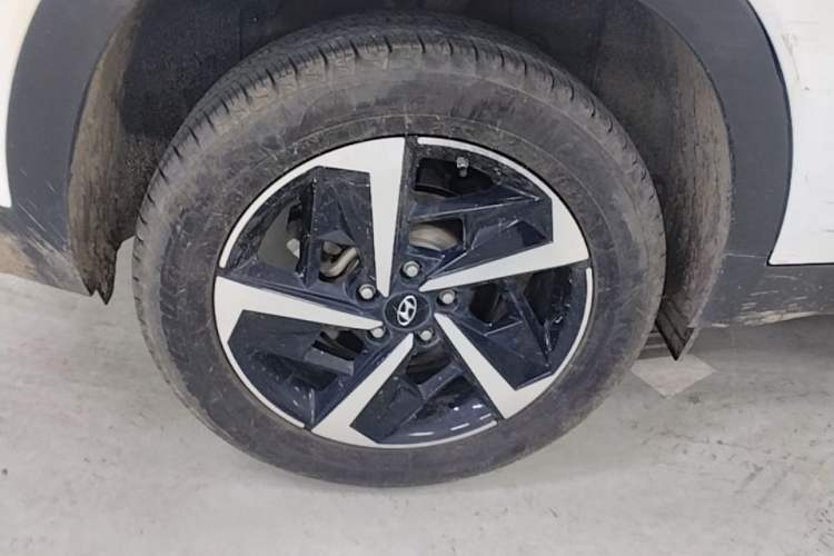 Used Hyundai ix35 2021 2.0L Automatic 2WD GLS Leading Edition Right Rear Wheel Hub