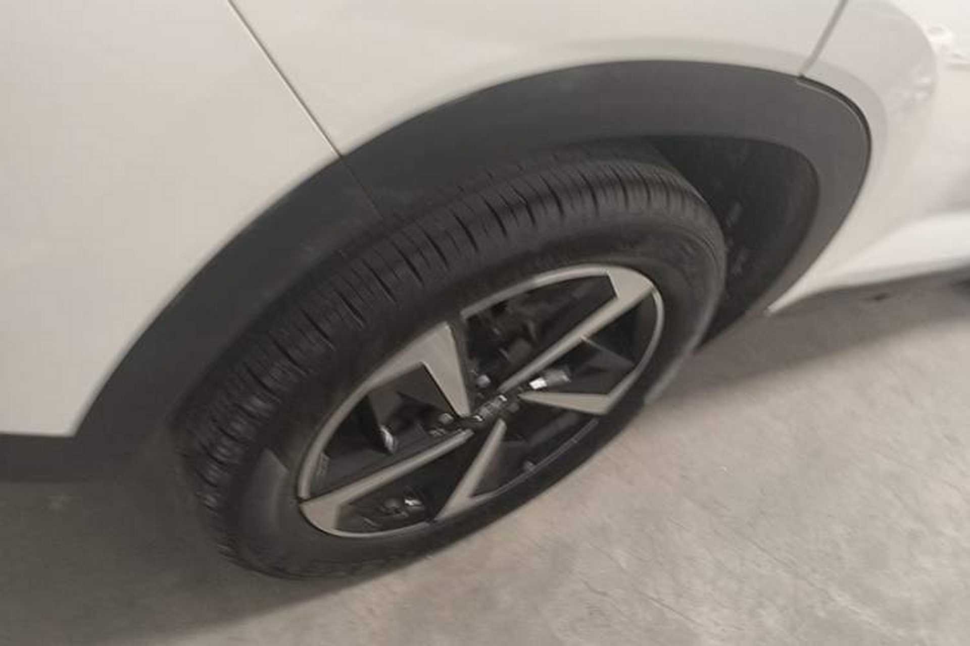 Used Hyundai ix35 2021 2.0L Automatic 2WD GLS Leading Edition Right Rear Wheel Hub