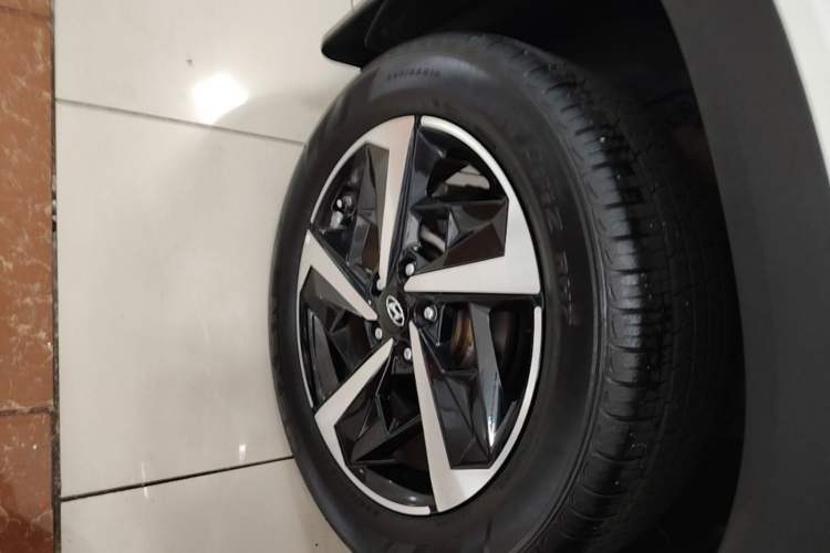 Used Hyundai ix35 2021 2.0L Automatic 2WD GLS Leading Edition Right Rear Wheel Hub