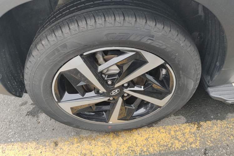 Used Hyundai ix35 2021 2.0L Automatic 2WD GLS Leading Edition Right Rear Wheel Hub