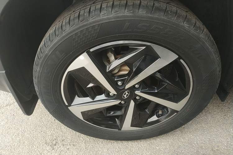 Used Hyundai ix35 2021 2.0L Automatic 2WD GLS Leading Edition Right Rear Wheel Hub