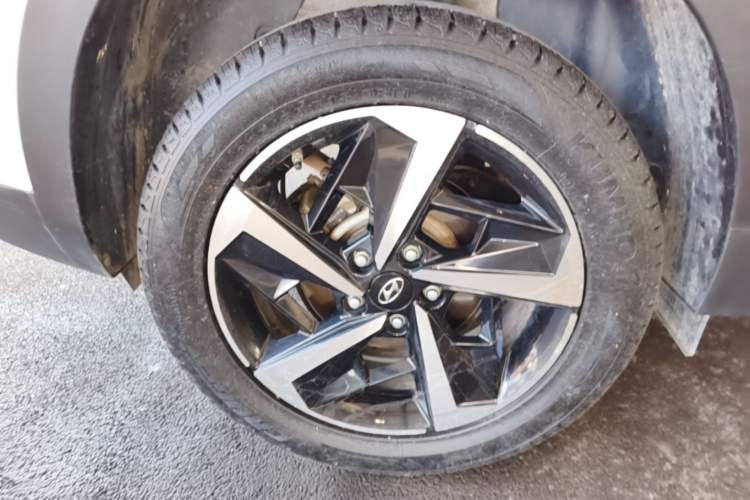 Used Hyundai ix35 2021 2.0L Automatic 2WD GLS Leading Edition Right Rear Wheel Hub