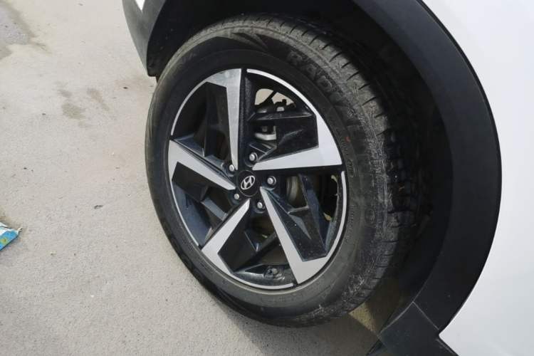 Used Hyundai ix35 2021 2.0L Automatic 2WD GLS Leading Edition Right Rear Wheel Hub