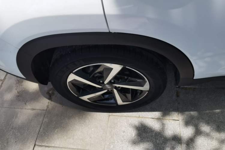 Used Hyundai ix35 2021 2.0L Automatic 2WD GLS Leading Edition Right Rear Wheel Hub