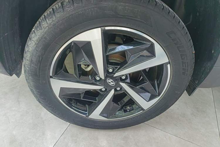 Used Hyundai ix35 2021 2.0L Automatic 2WD GLS Leading Edition Right Rear Wheel Hub