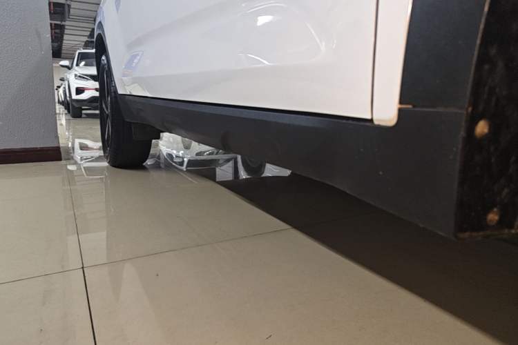 Used Hyundai ix35 2021 2.0L Automatic 2WD GLS Leading Edition Right Side Sill